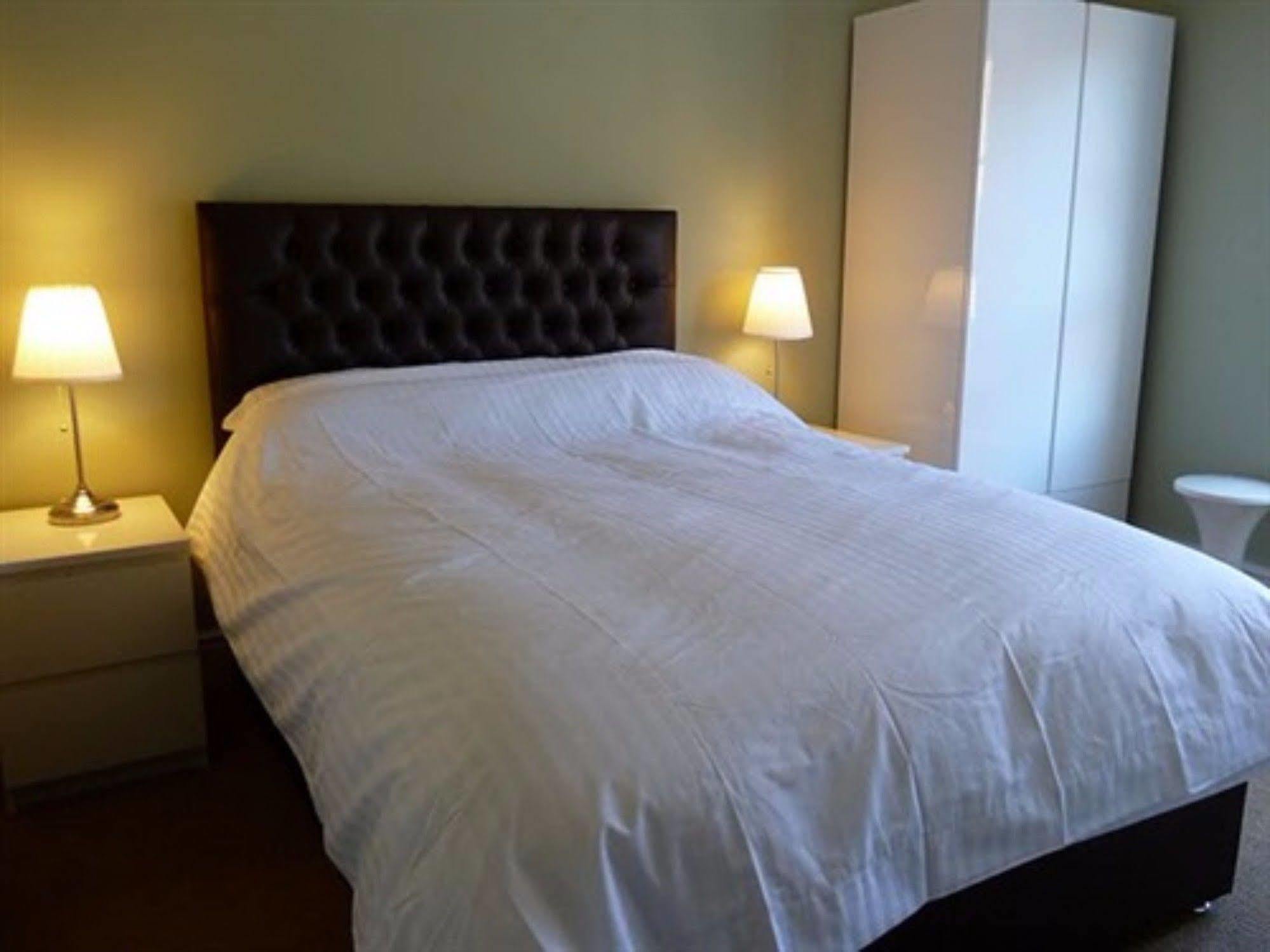 Grosvenor Place Gasthof 3*