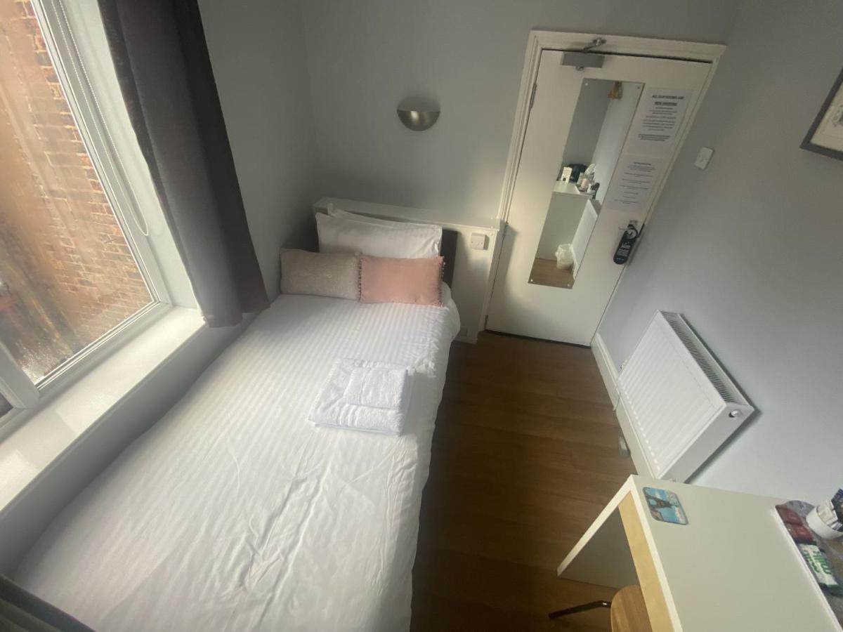 Guest house Grosvenor Place