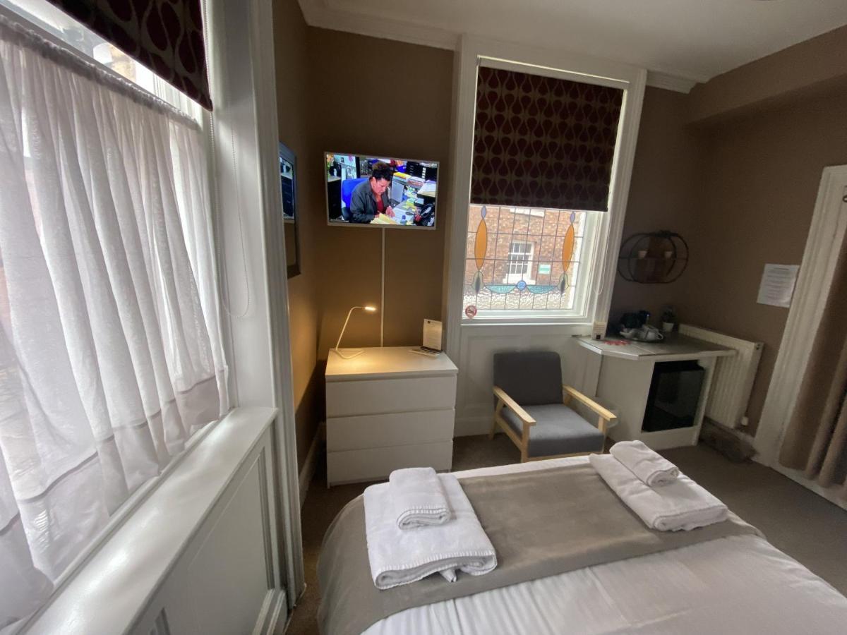 Grosvenor Place 3* Chester